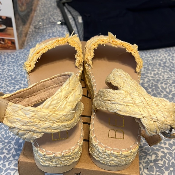 NWT Matisse Beach Raffia Wedge Platform Sandals - Picture 3 of 4